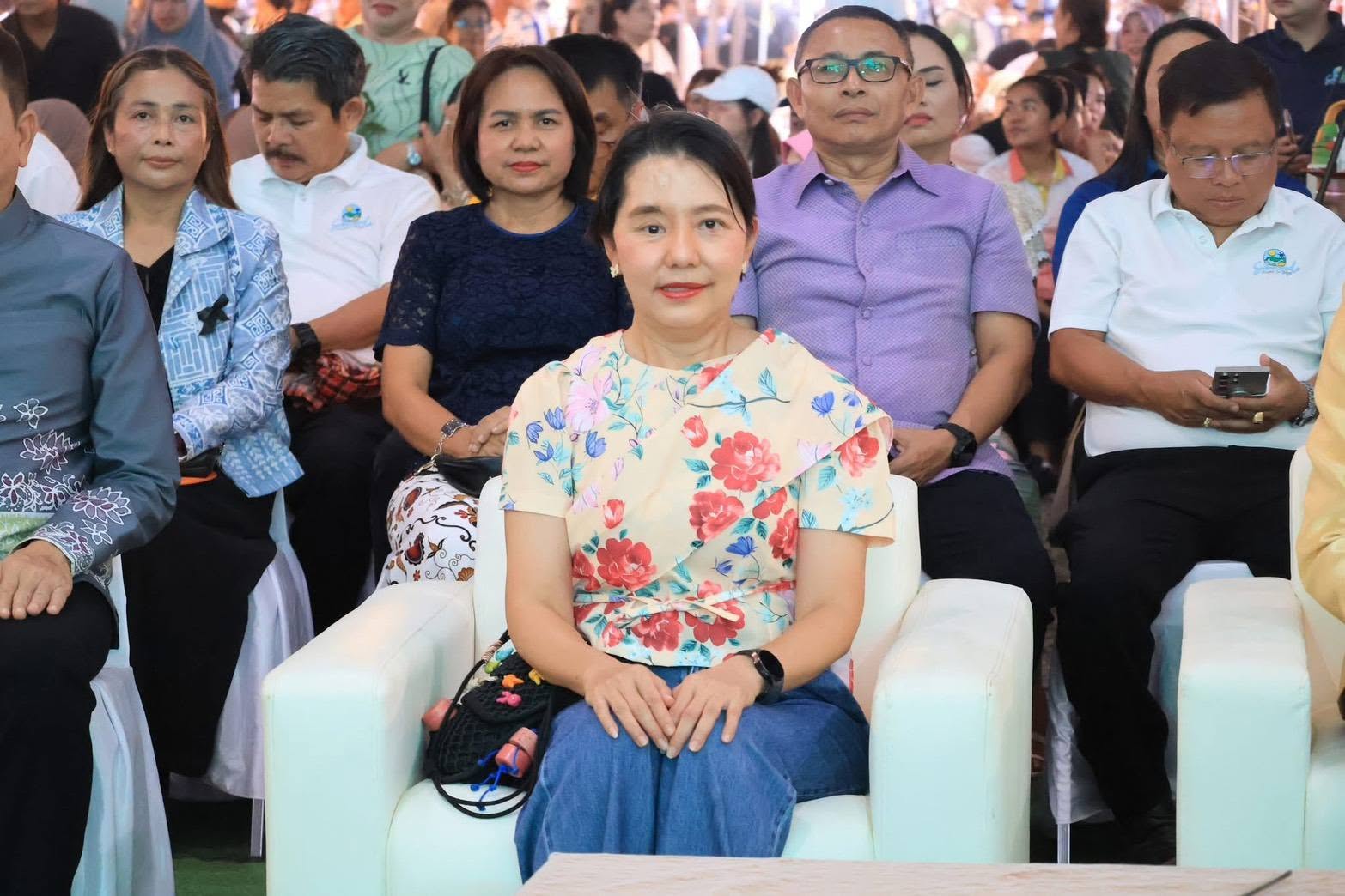 title - ปฏิรูปที่ดินจังหวัดสตูล ร่วมเปิดกิจกรรมเดินแบบผ้าไทยการกุศล “The Glory of Satun Batik”